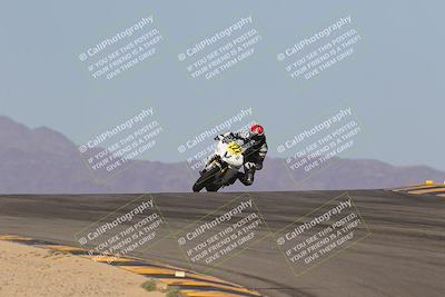 media/Oct-08-2023-CVMA (Sun) [[dbfe88ae3c]]/Race 3 Amateur Supersport Middleweight/